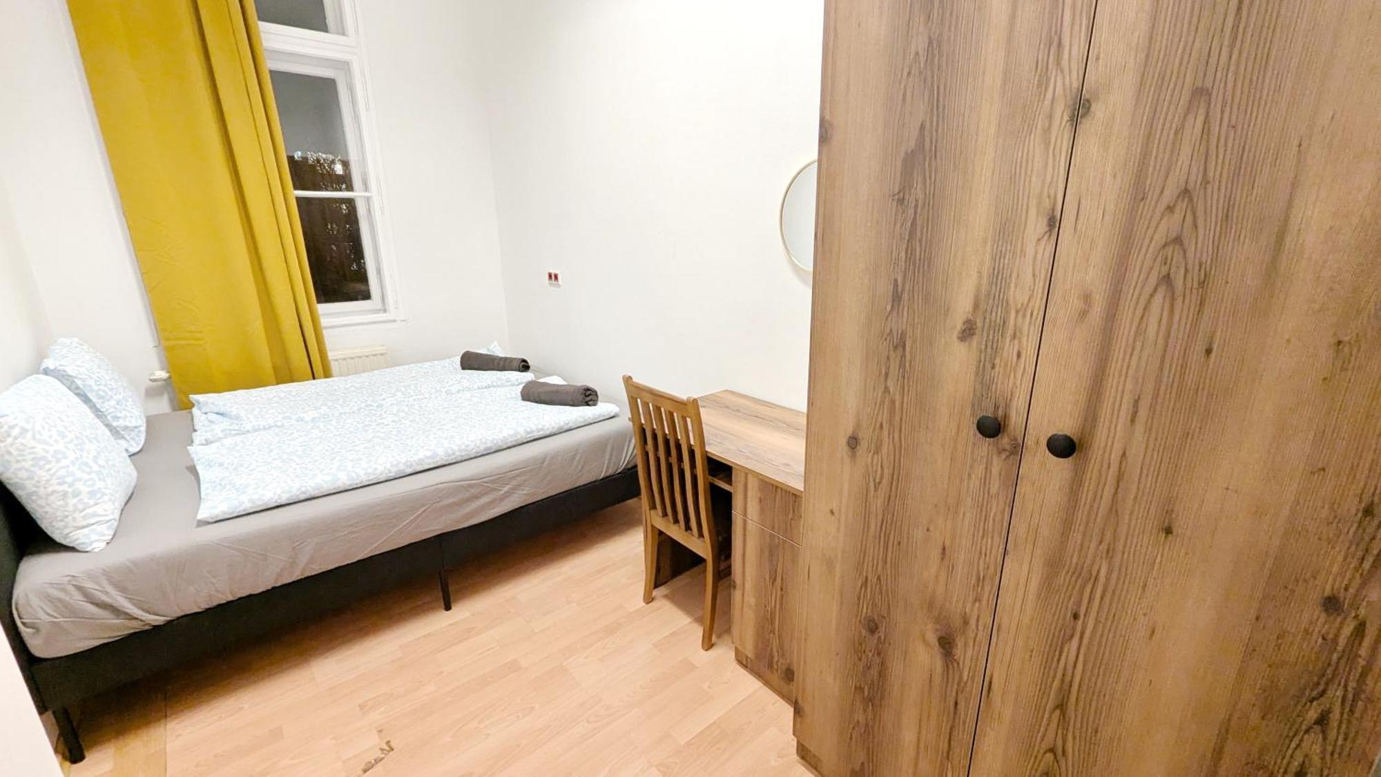 Spacious - 15 Min From Airport & Center, 5 Min From Main-bus Station Ez 12 Wien